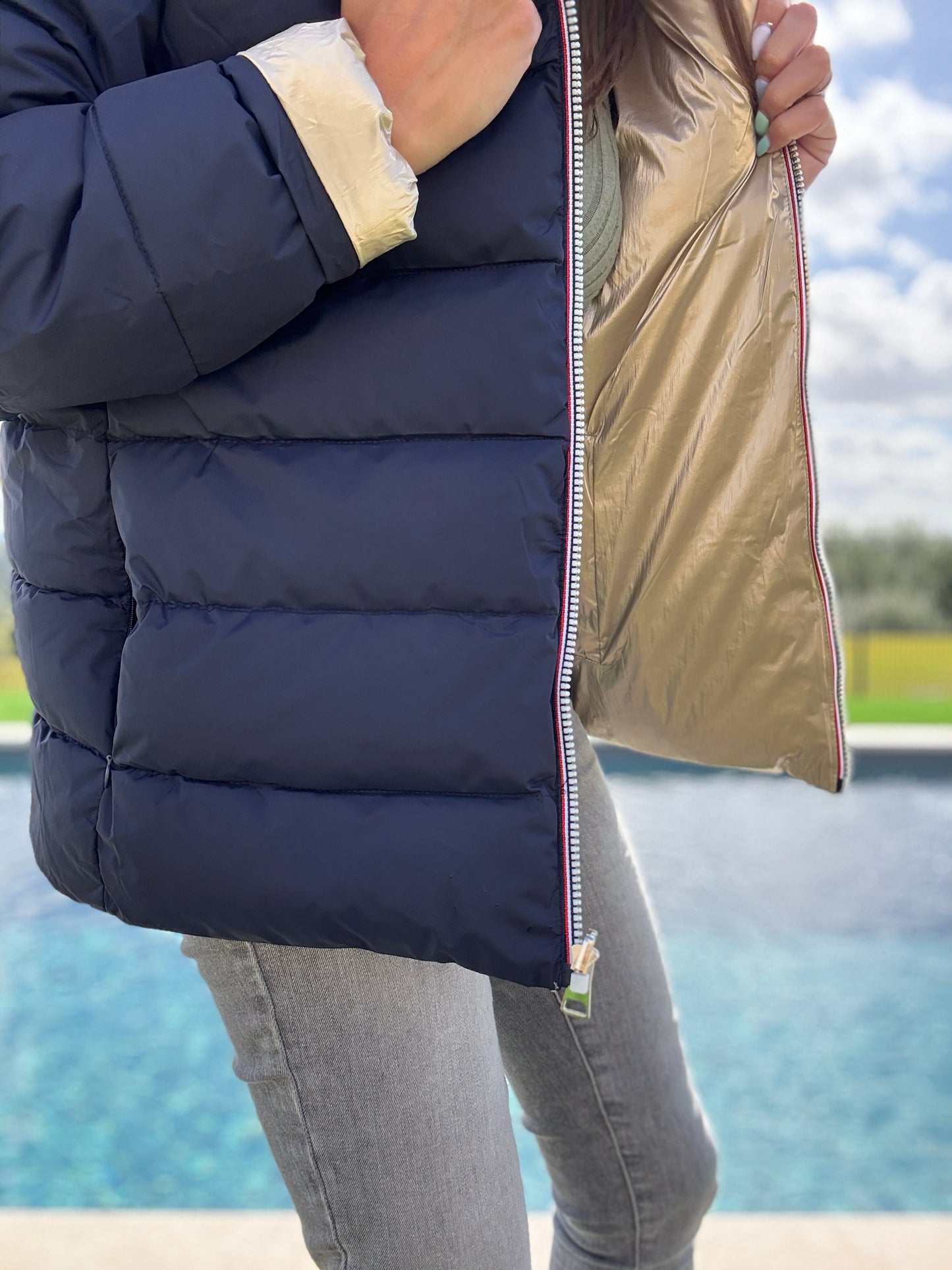 Doudoune manteau imperméable court réversible matelassé bleu marine doré