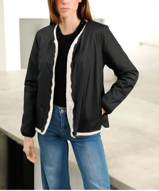 Laura Jo - Veste courte reversible noire avec doublure en sherpa beige