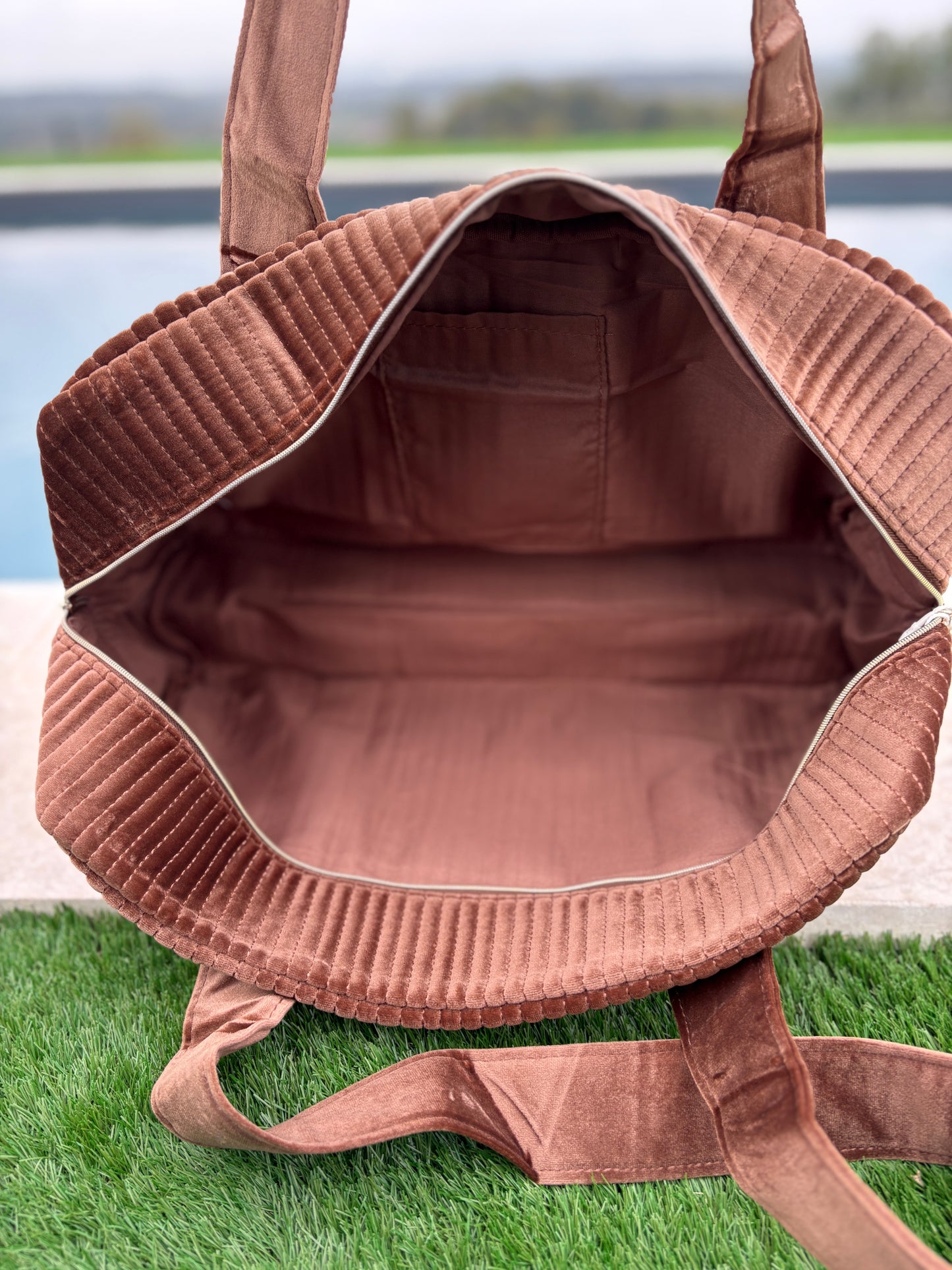 Sac week-end de voyage polochon velours matelassé marron