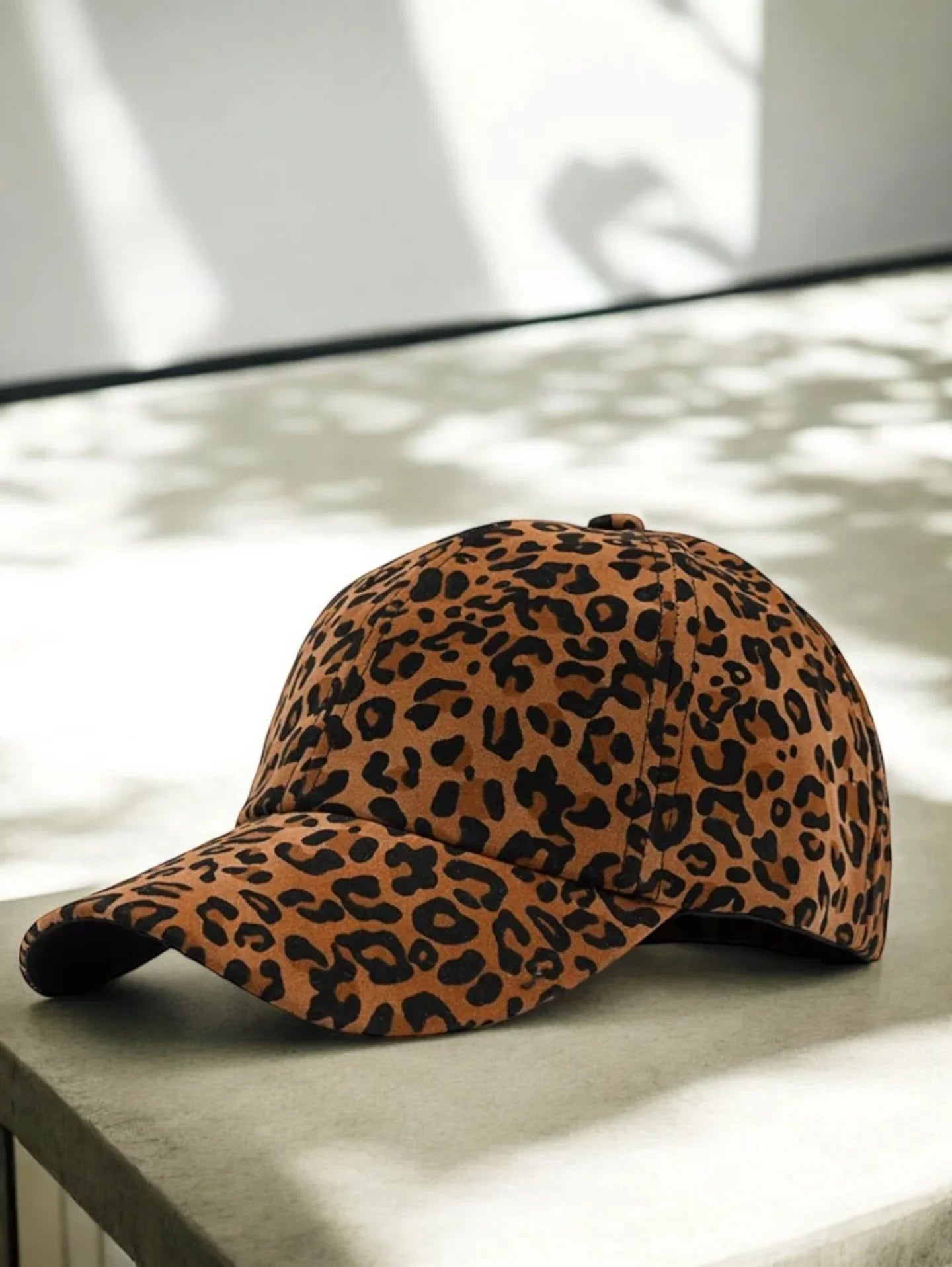 Casquette en coton imprimé léopard marron
