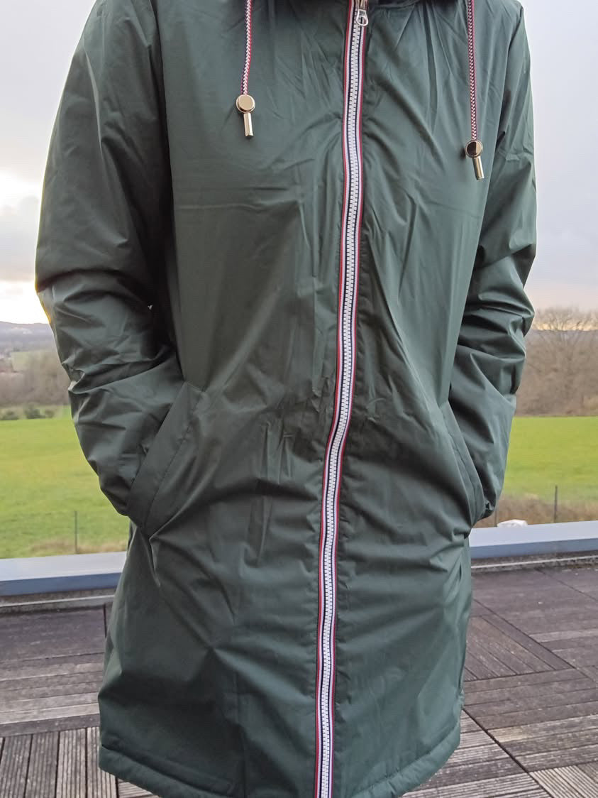 Laura Jo - Imperméable long doublé en fausse fourrure cordon tricolore couleur vert forêt