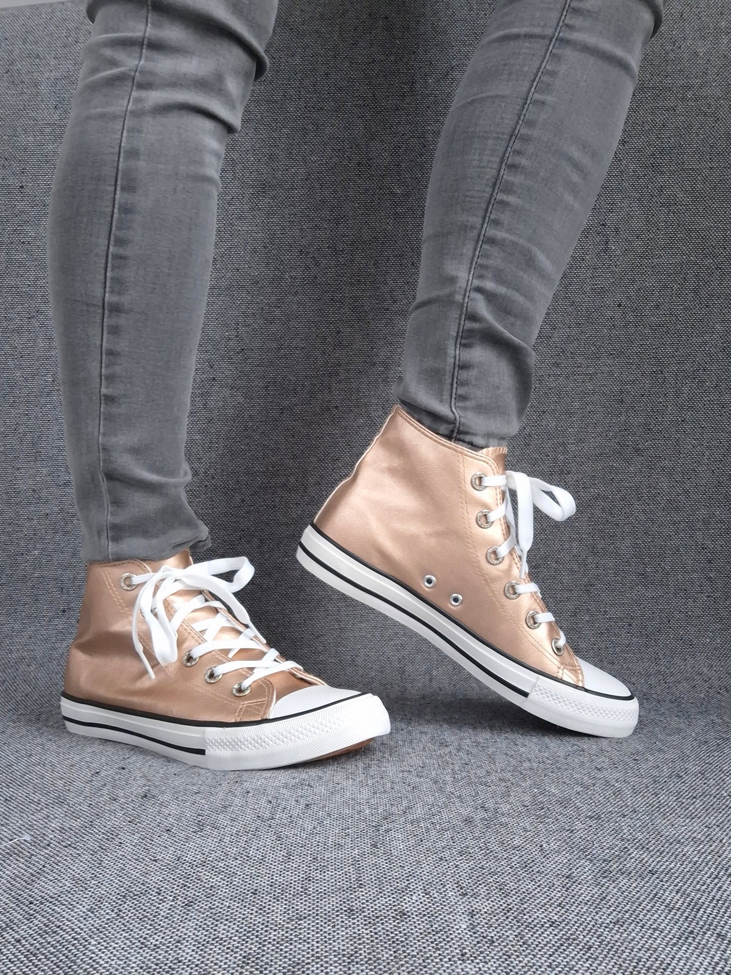 Chaussures baskets hautes cuivre champagne et blanche style converse