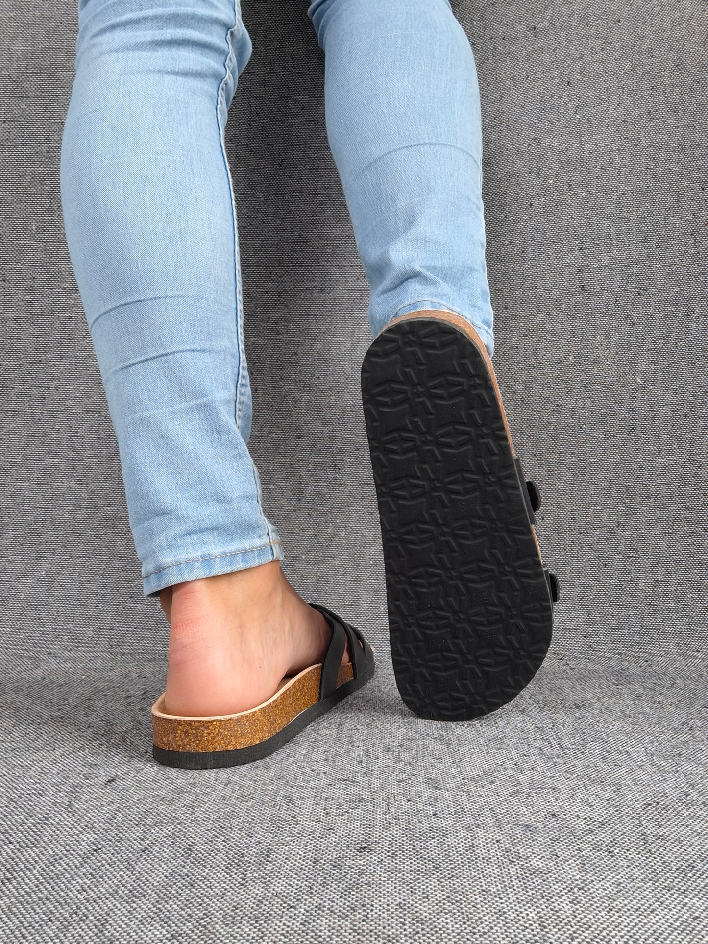 Chaussures sandales type Birk à 2 brides noires semelle intérieure cuir