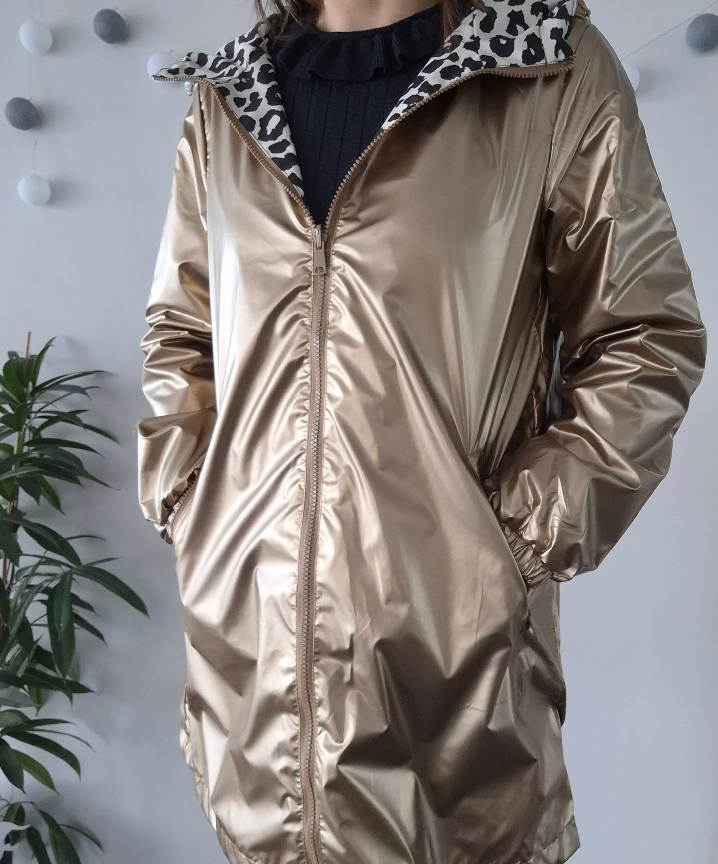 Attrait Paris - Manteau long sans ouate imperméable doré réversible avec motif léopard avec capuche