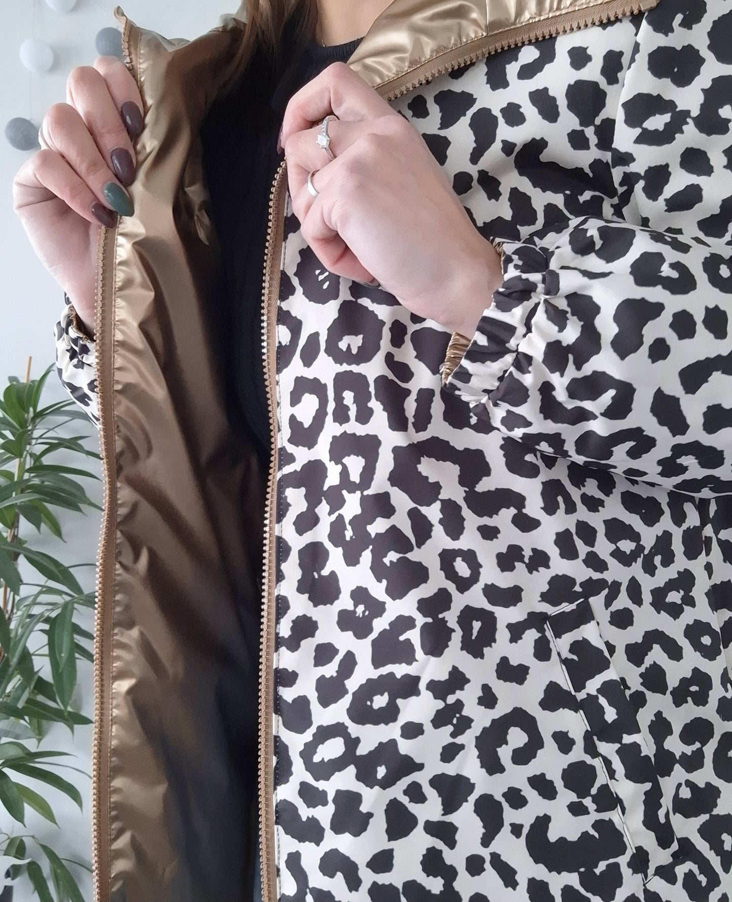 Attrait Paris - Manteau long sans ouate imperméable doré réversible avec motif léopard avec capuche