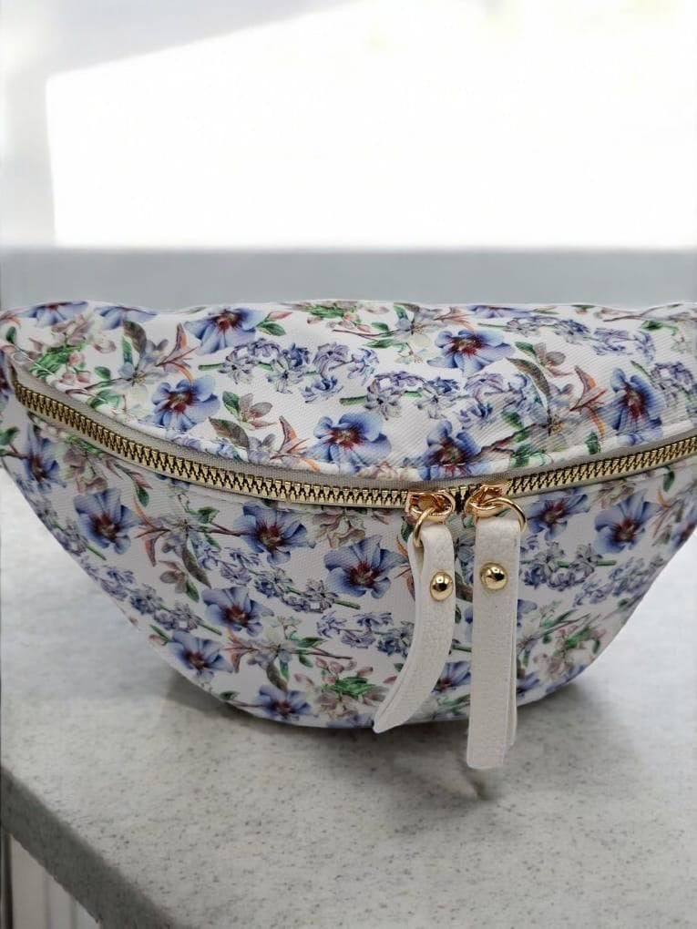 Sac banane en tissu coton liberty blanc à motif floral à tons bleus