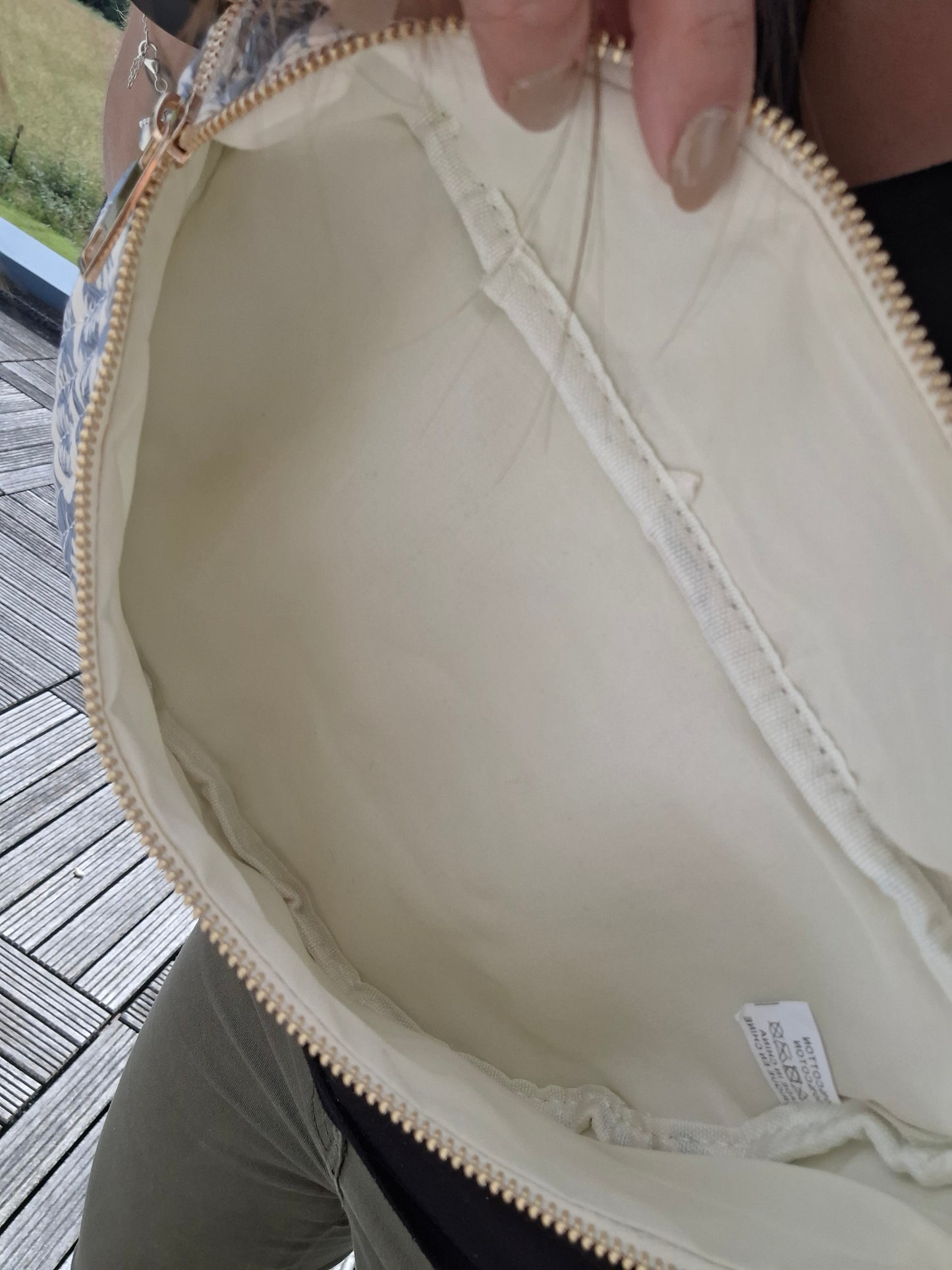 Sac banane en coton matelassé liberty fleuri bleu et creme