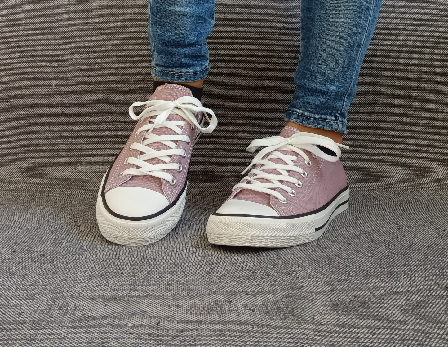 Chaussures baskets basses toile violet style converse