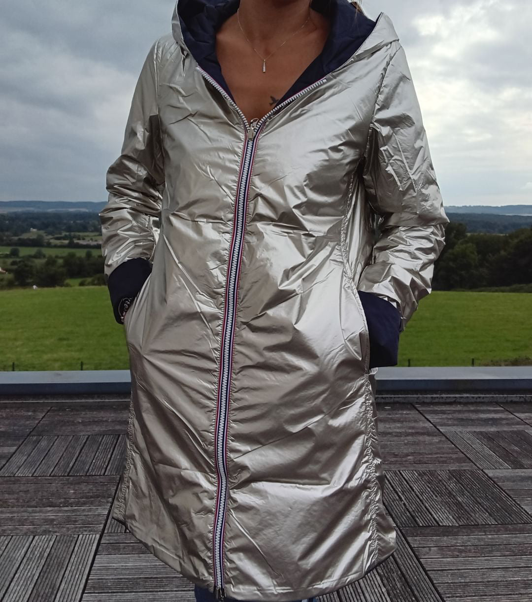 Imperméable réversible long mi-saison garnissage ouate Marque Laura Jo Bleu Marine / Doré - Le Petit Placard