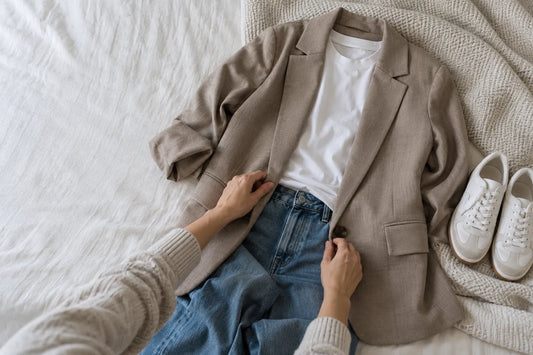 Élégant décontracté : réussir une tenue casual chic