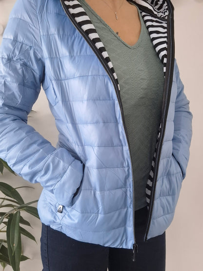 Attrait Paris - Manteau doudoune imperméable et matelassé bleu clair avec capuche