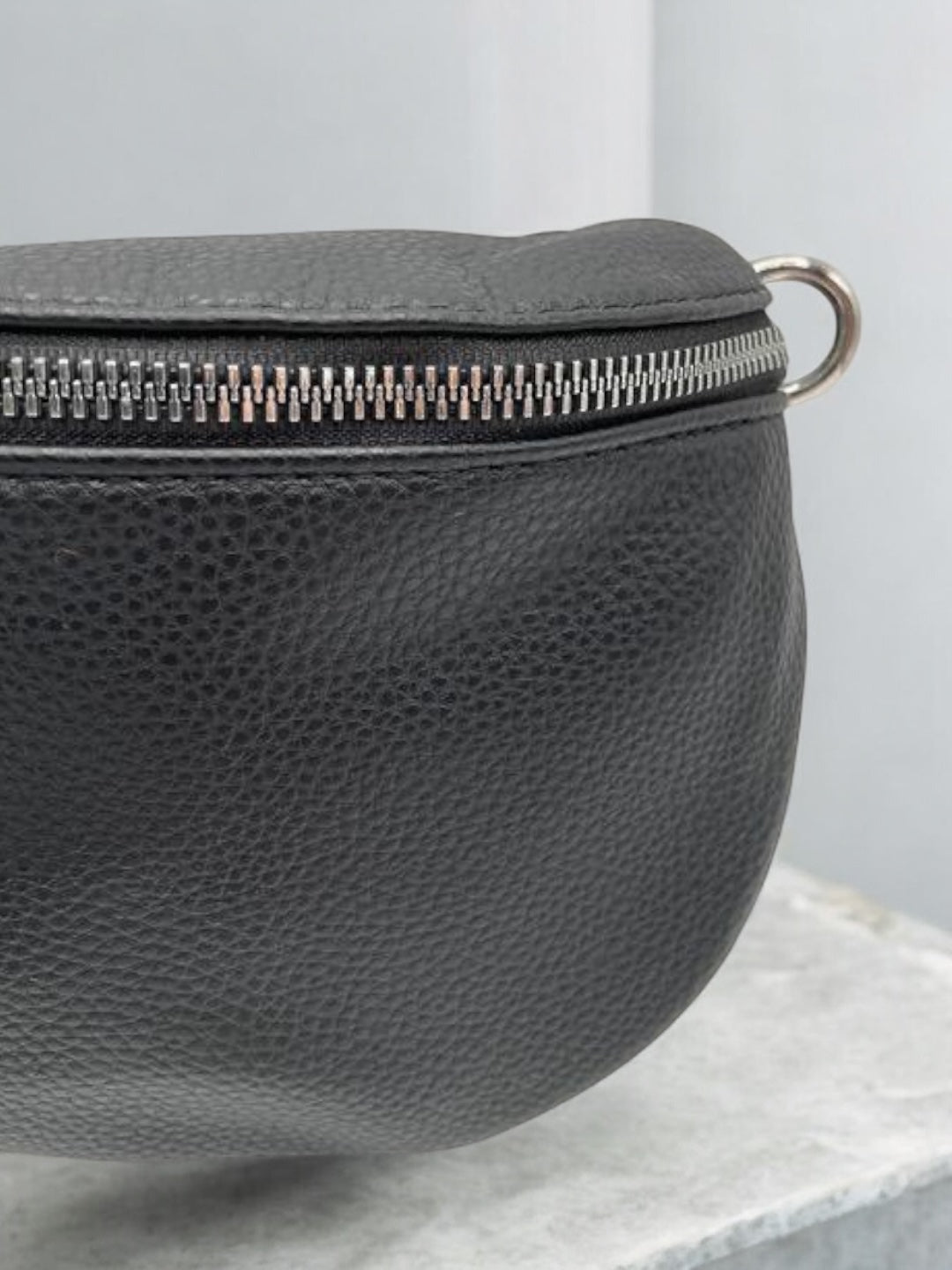 Sac banane simili cuir noir double fermeture