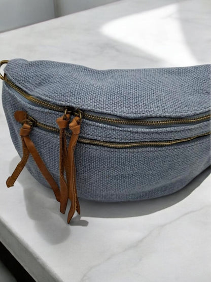 Nouveautés - Sac banane en jute bleu clair 2 poches doubles curseurs