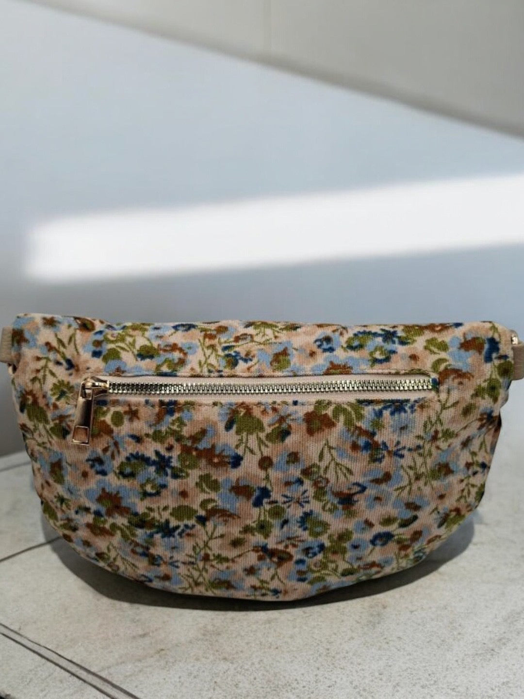 Sac banane velours côtelé très fin fleuri liberty beige avec porte-monnaie assorti