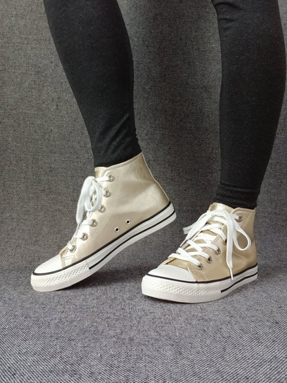 Baskets hautes dorées et blanche type Converse