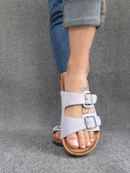 Chaussures sandales violet parme clair à doubles lanières avec boucles métalliques style Birk