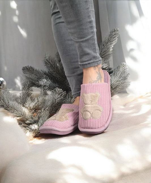 Chaussons fourrés violet en tissu avec motif ours