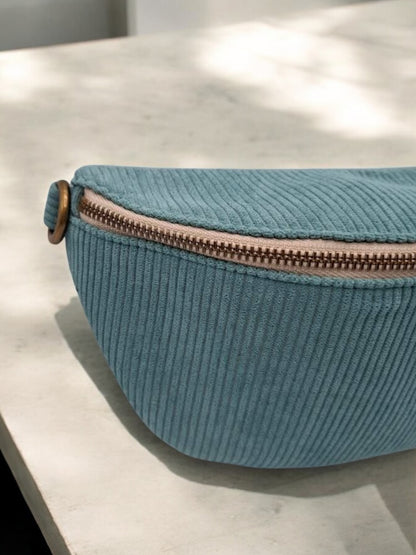 Sac banane en velours côtelé une poche bleu turquoise