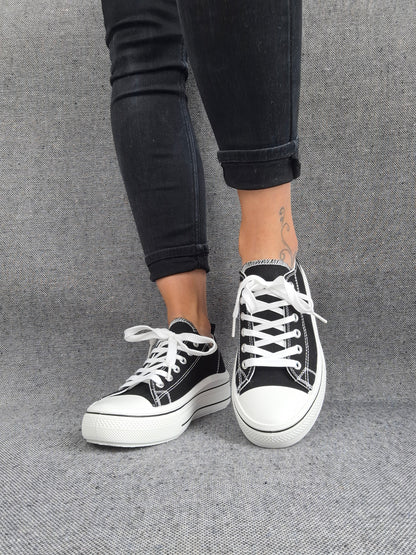 Chaussures baskets en toile tissu noir semelle épaisse style converse
