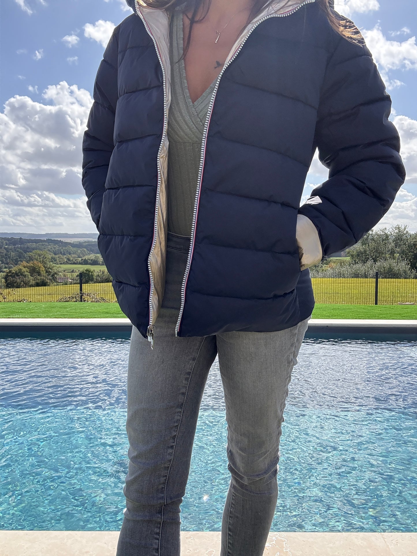 Doudoune manteau imperméable court réversible matelassé bleu marine doré