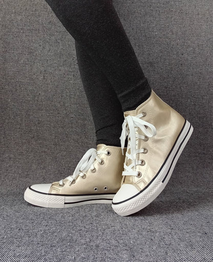 Baskets hautes dorées et blanche type Converse