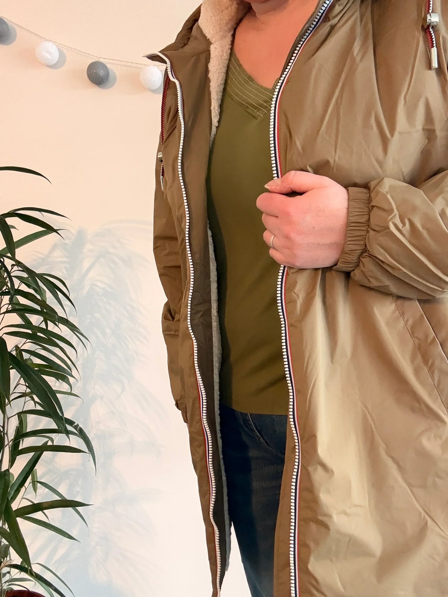 Laura Jo - Imperméable fourré long fausse fourrure camel intérieur sherpa beige - Curvy