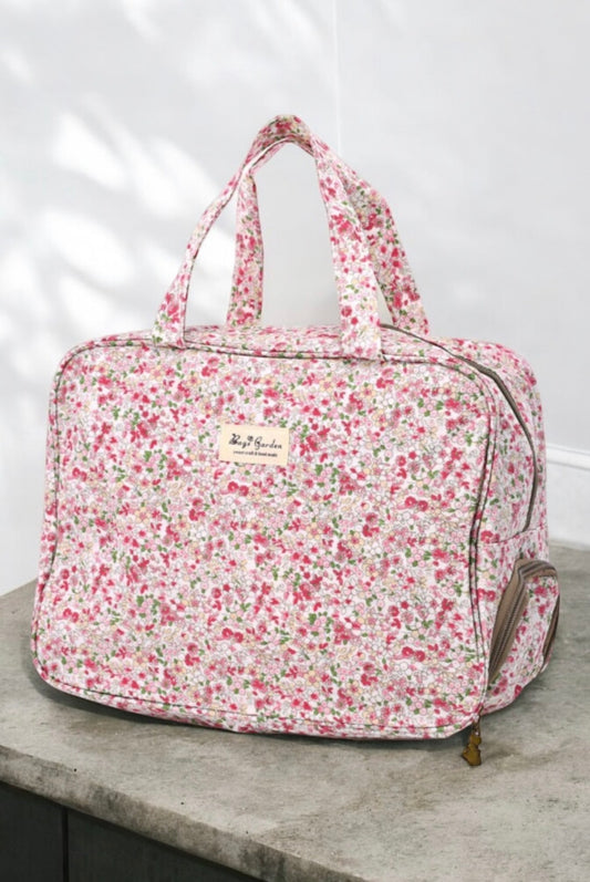 Sac polochon week-end rose motif liberty floral fleurs roses et blanches