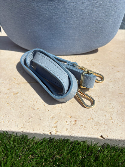 Sac banane tissu jean bandouliere bleu clair en cuir