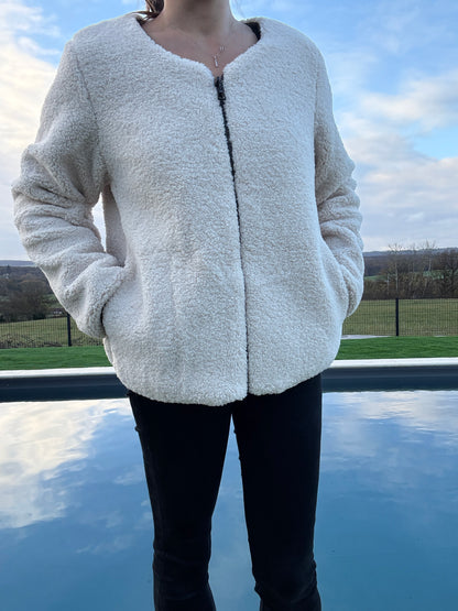 Laura Jo - Manteau Veste courte fourrée réversible kaki avec doublure en sherpa crème