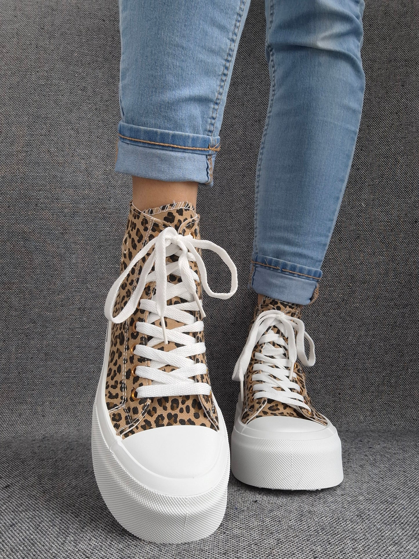 Chaussures baskets hautes en tissu toile leopard marron beige semelles compensées