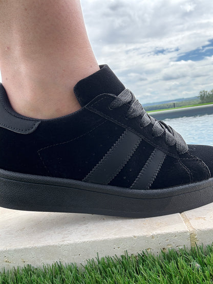 Chaussures baskets basses type campus tout noir all black