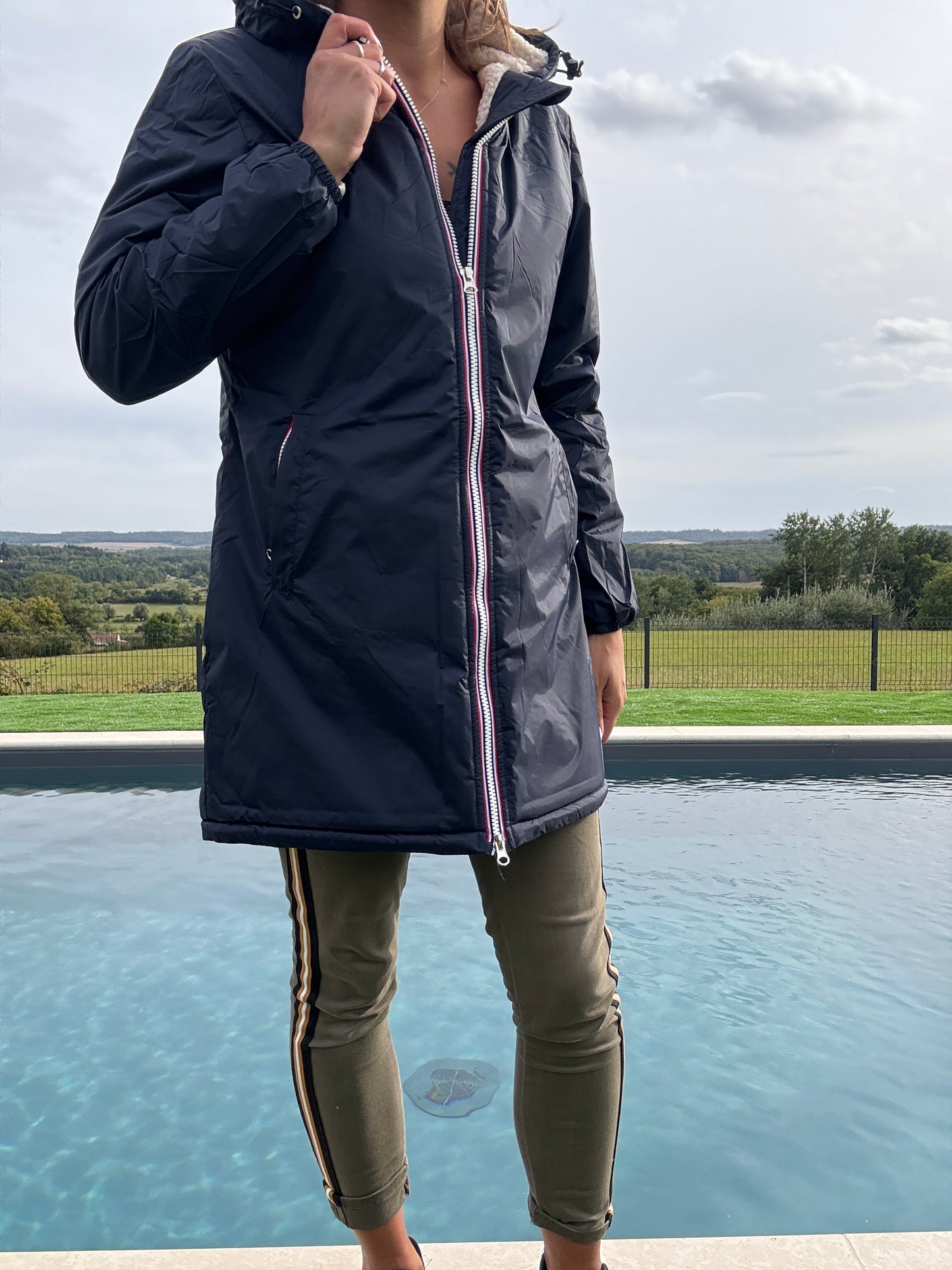 Laura Jo - Imperméable fourré long fausse fourrure bleu marine intérieur sherpa beige