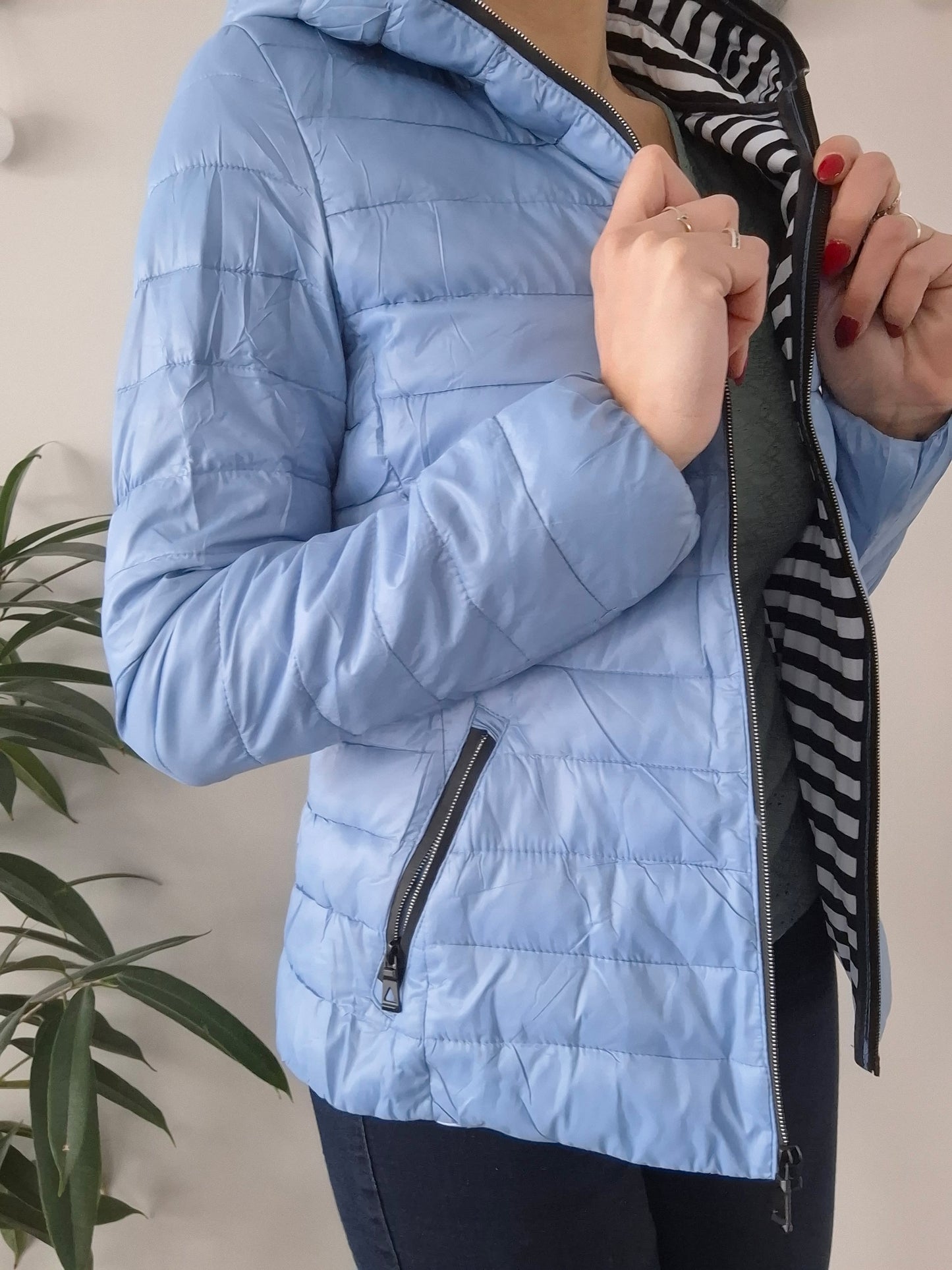 Attrait Paris - Manteau doudoune imperméable et matelassé bleu clair avec capuche