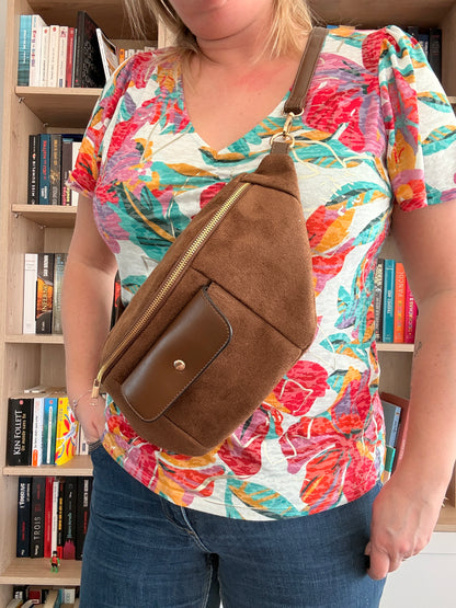 Sac banane XL femme marron camel effet daim et simili cuir – grand format tendance, bandoulière réglable, poche zippée