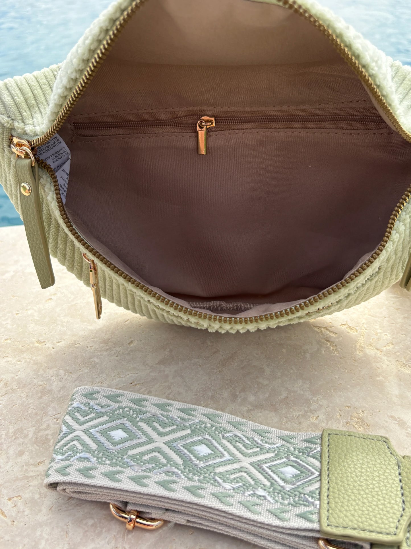 Sac banane velours cotelé 2 poches vert d'eau sangle fantaisie