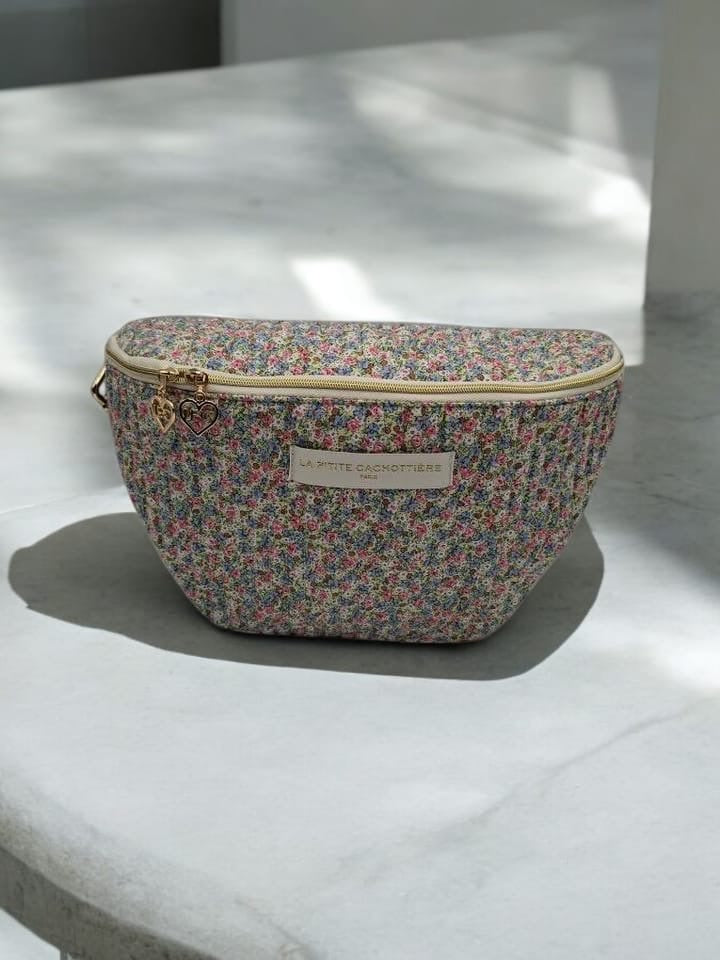 Sac banane en coton liberty fleuri rose pastel « La Ptite cachottière »