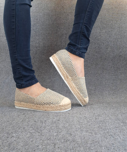 Espadrilles plates beige doré noir