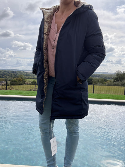Melya Melody - Manteau long réversible et imperméable matelassé bleu marine/léopard