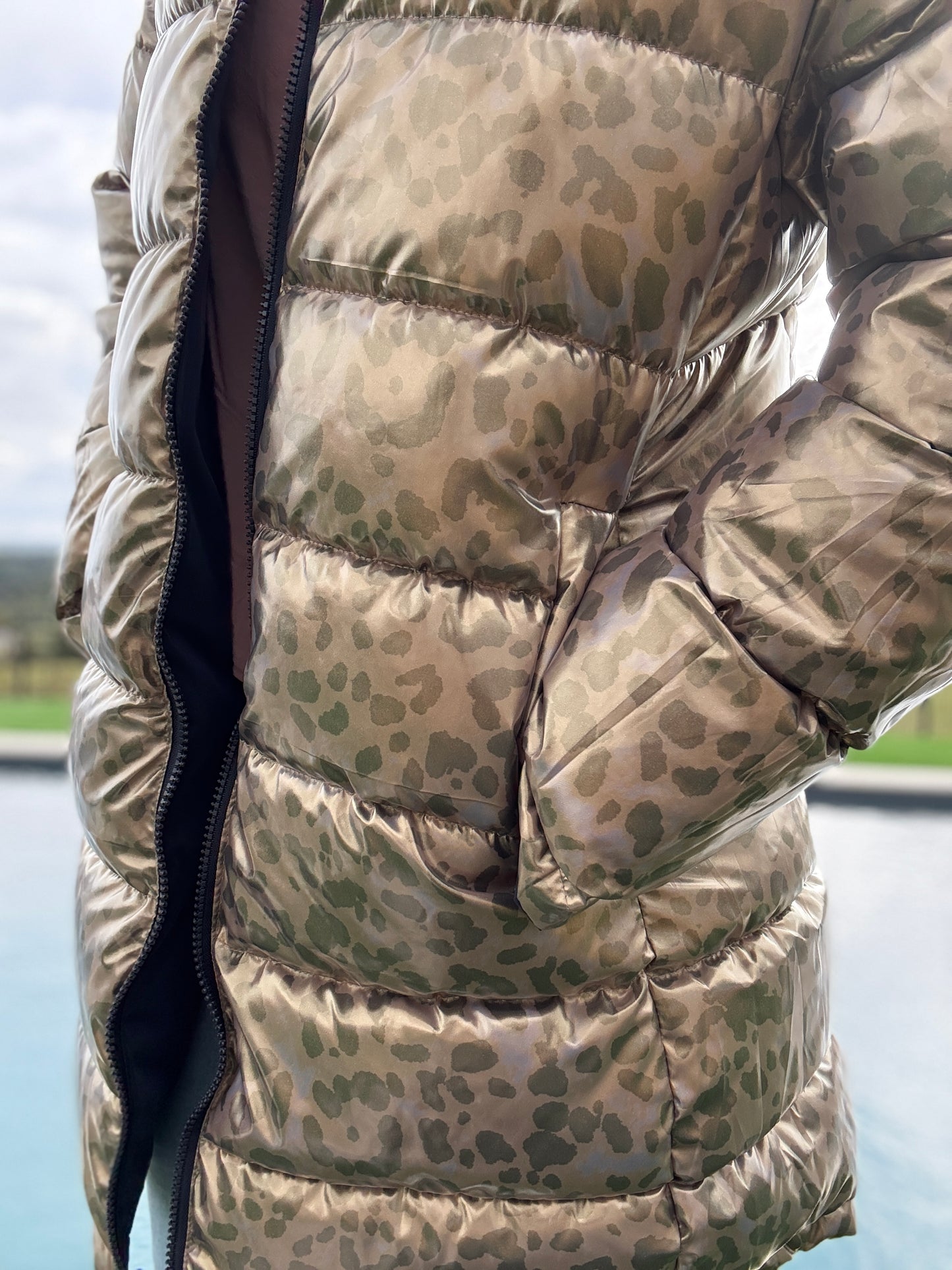 Melya Melody - Manteau long réversible et imperméable matelassé bleu marine/léopard