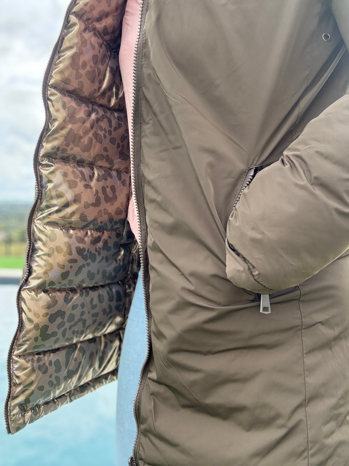 Melya Melody - Manteau long réversible et imperméable matelassé kaki marron/léopard