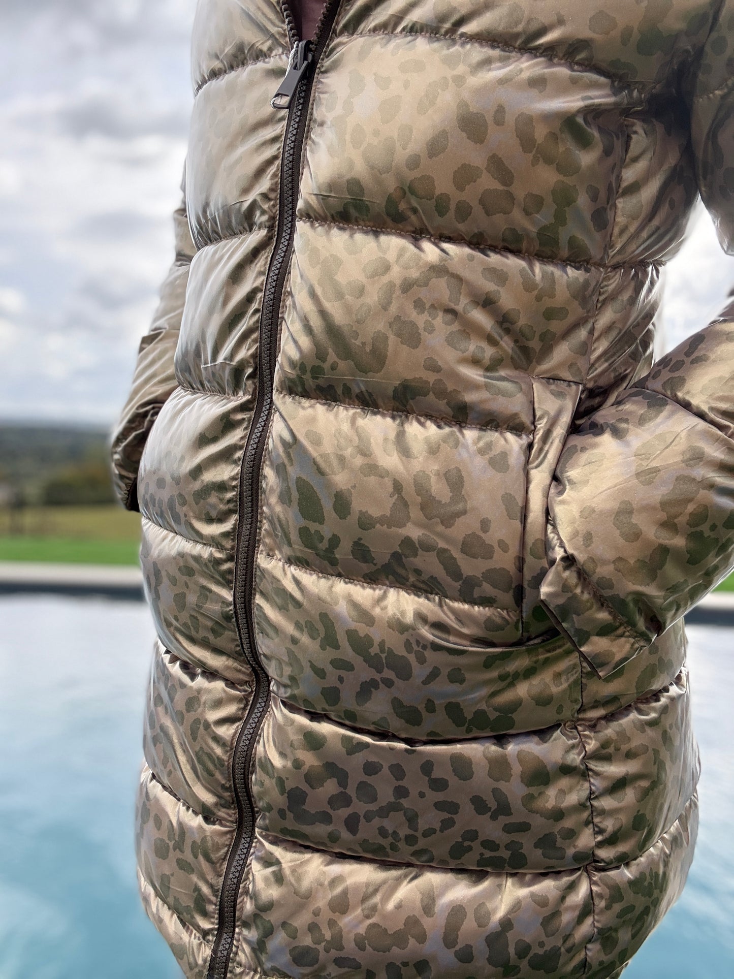 Melya Melody - Manteau long réversible et imperméable matelassé kaki marron/léopard