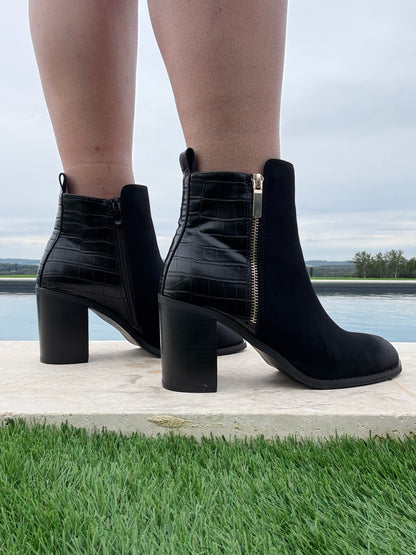Chaussures bottines boots à talon haut noir simili serpent