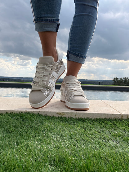 Chaussures baskets gold argenté à paillettes bandes blanches style campus