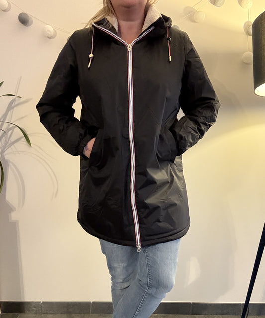 Laura Jo - Imperméable fourré long fausse fourrure noir intérieur sherpa beige - Curvy