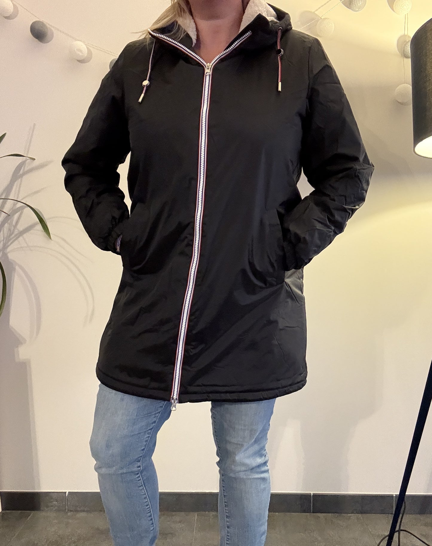 Laura Jo - Imperméable fourré long fausse fourrure noir intérieur sherpa beige