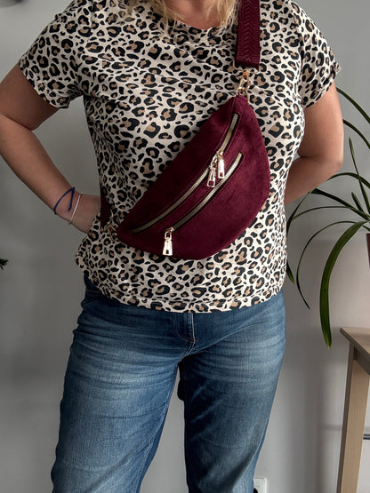 Sac banane toucher daim 2 poches rouge bordeaux sangle fantaisie