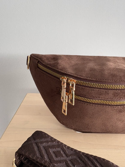 Riñonera efecto ante 2 bolsillos correa estampada color Marrón chocolate