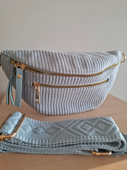 Sac banane velours côtelé 2 poches bleu clair sangle fantaisie