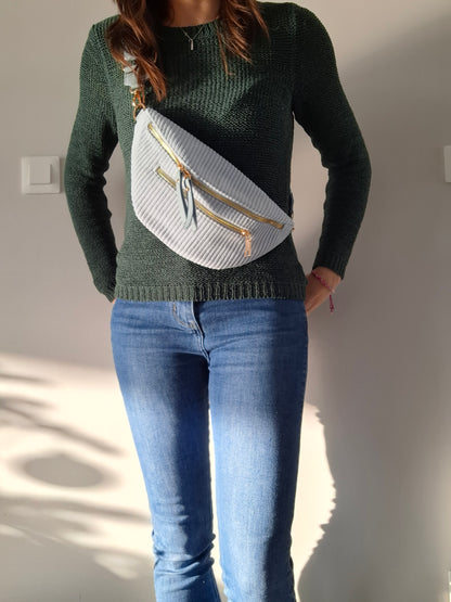 Sac banane velours côtelé 2 poches bleu clair sangle fantaisie