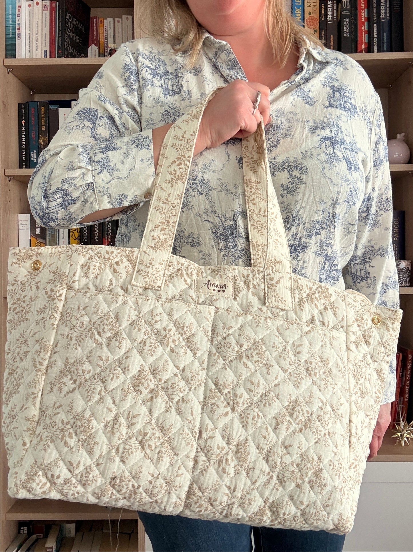 Sac week-end polochon écru en coton – Design imprimé floral taupe